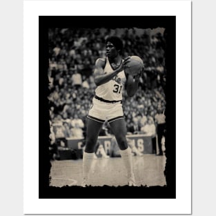 vintage - basketball - cazzie - russell - photo Posters and Art